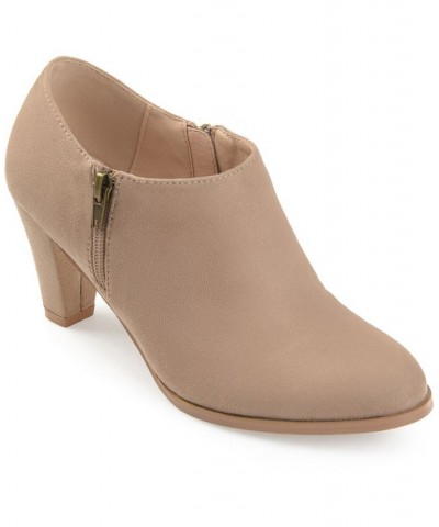 Women's Sanzi Low-Cut Booties Tan/Beige $47.00 Shoes