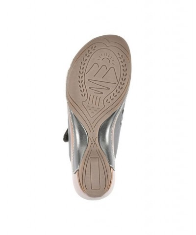 Women's Valencia Clog Sandals PD04 $38.71 Shoes